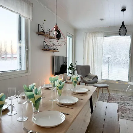 Arctic Aurora Hotel 4*