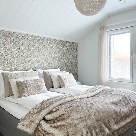 Arctic Aurora Hotel