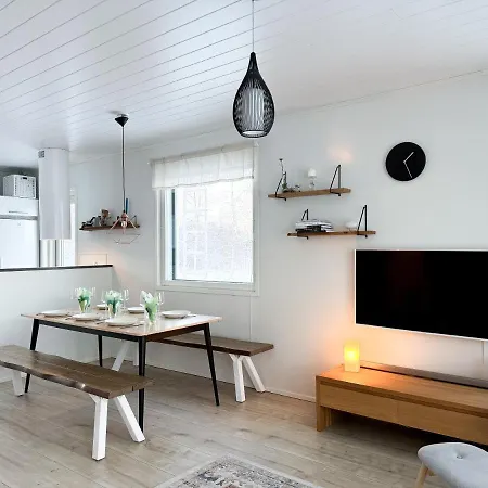 Hotel Arctic Aurora 4*